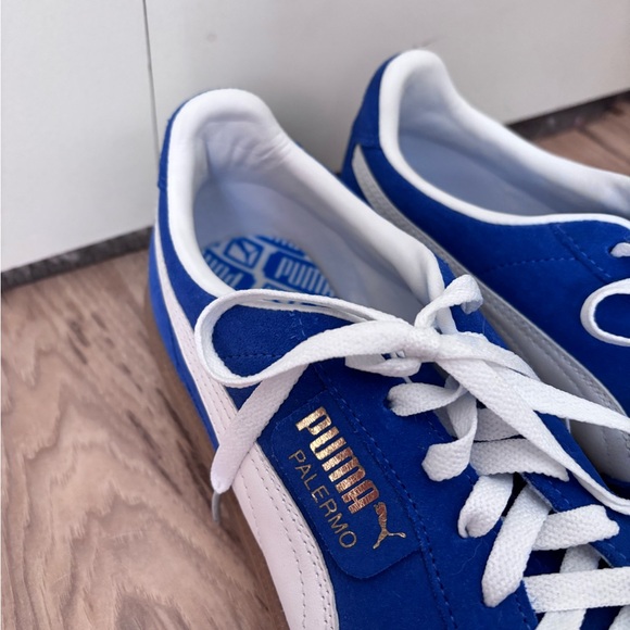 Puma Blue Suede Sneakers with Gum Sole - Picture 2 of 3